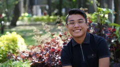 Clarence Nayve’s magna cum laude journey inspires Filipino students