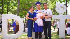 Filipino families find hope as Japonz Dacumos graduates summa cum laude with autism
